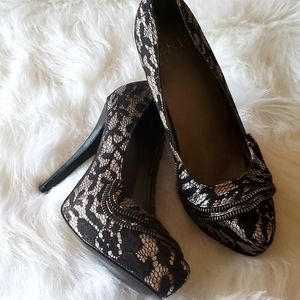 EUC! BKE SOLE BLACK & SILVER LACE HEELS